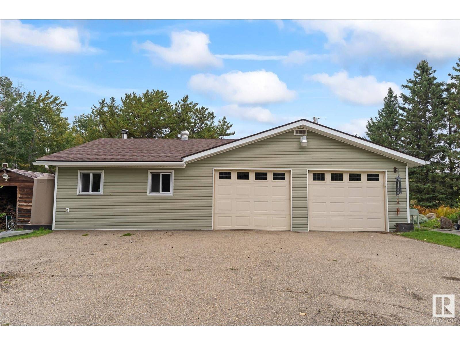 Rural Parkland County, AB T7Y2H2,2116 TWP ROAD 523 A