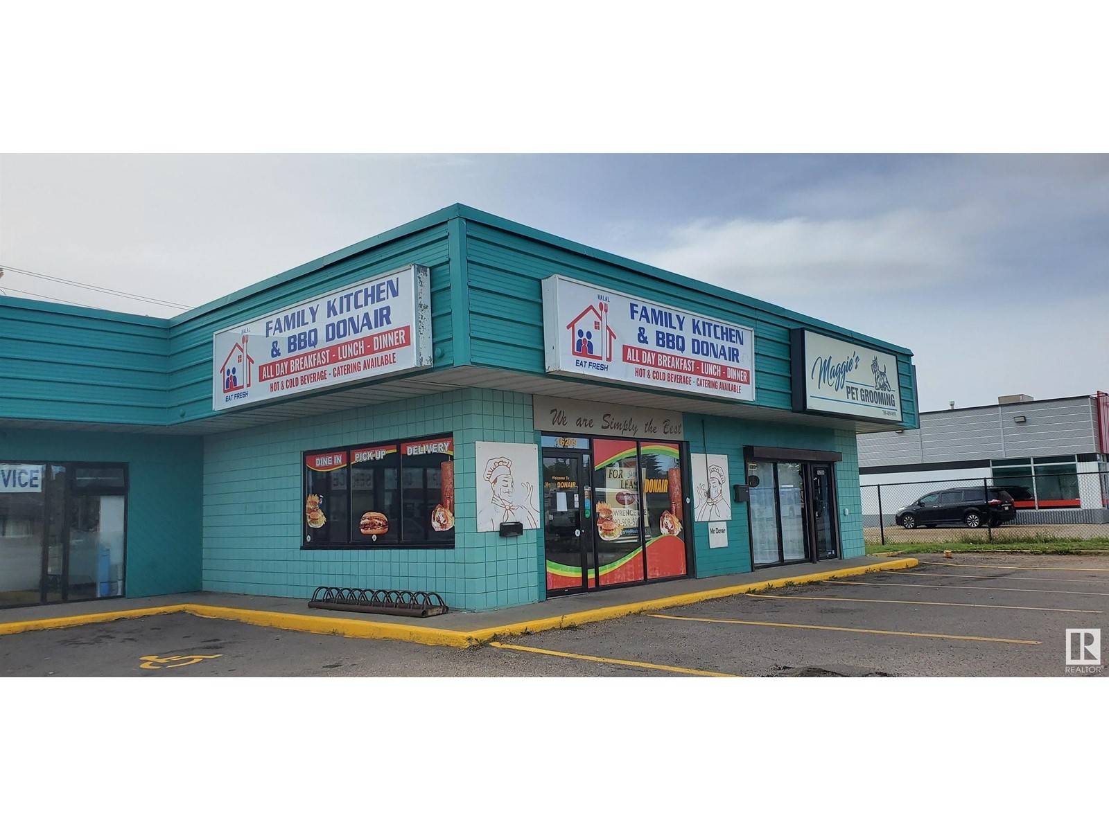 Edmonton, AB T5P4A4,16209 STONY PLAIN RD NW