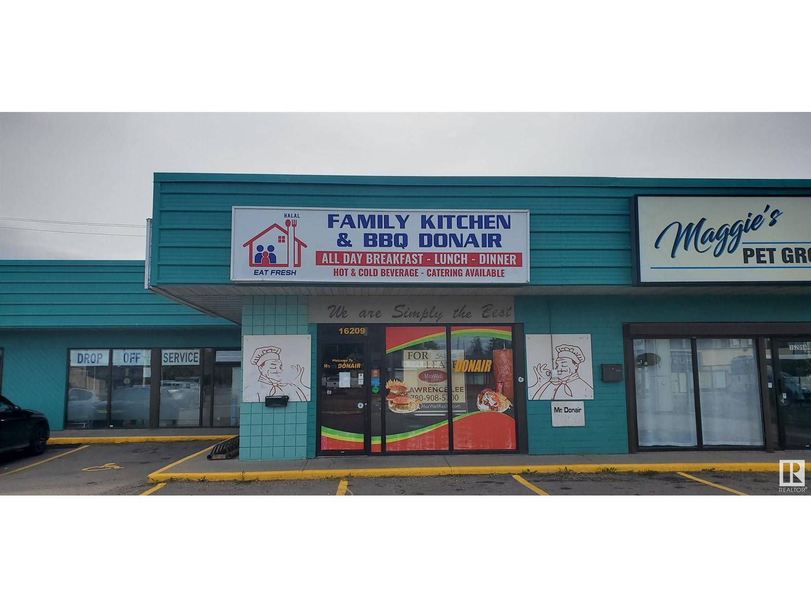 Edmonton, AB T5P4A4,16209 STONY PLAIN RD NW