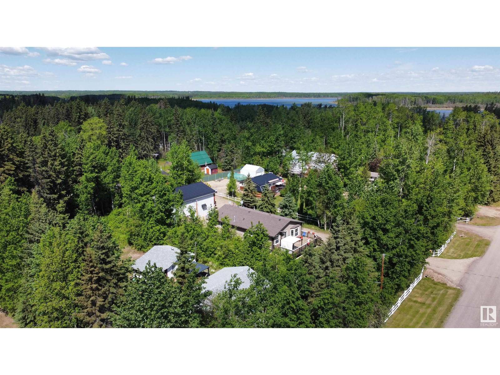 Rural Lac Ste. Anne County, AB T0E0L0,2 4418 HWY 633