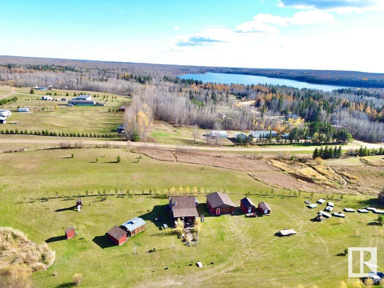 Rural Athabasca County, AB T0A0M0,7 Paradise Valley SKELETON LAKE