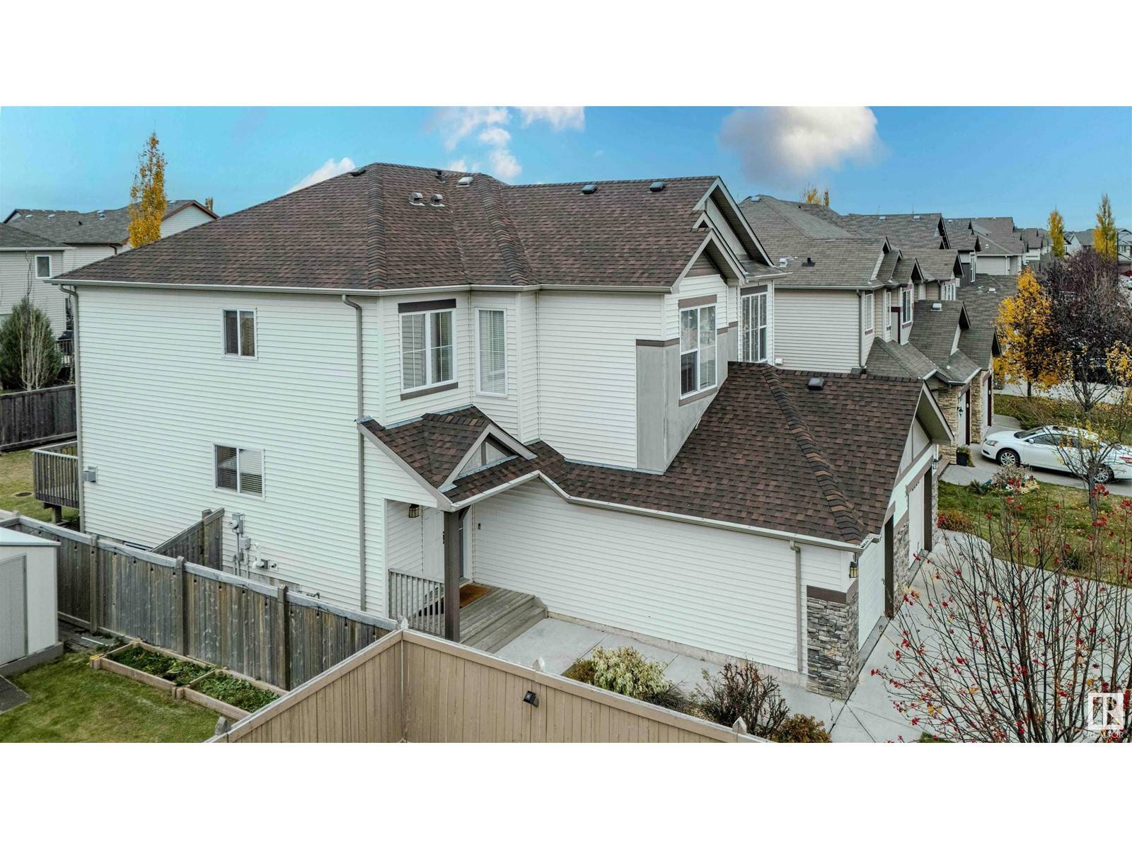 Edmonton, AB T6X0N2,1621 64 ST SW SW