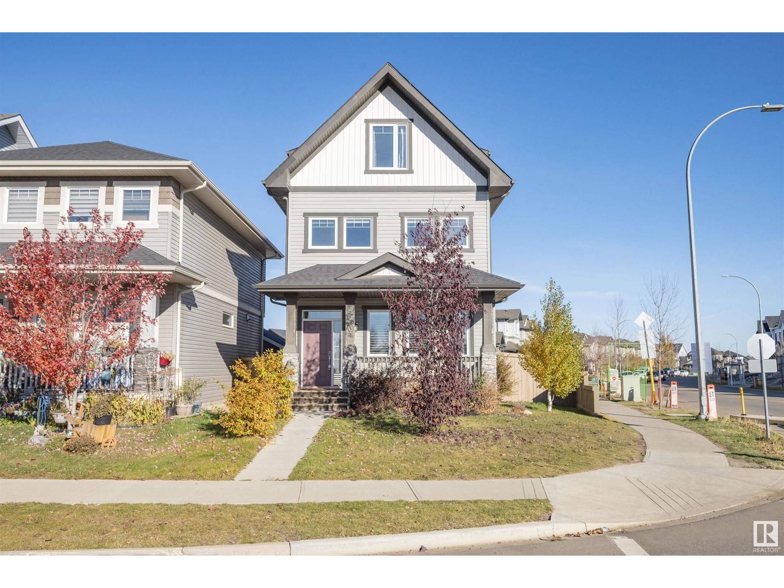 Edmonton, AB T5T7J2,22604 97 AV NW