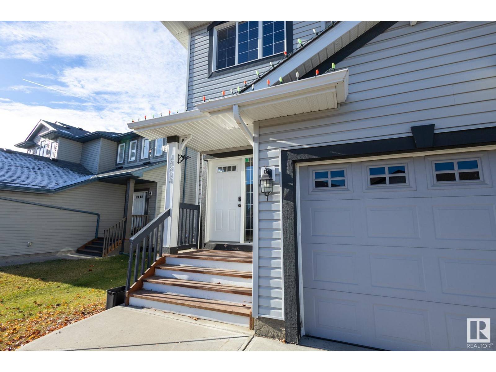 Edmonton, AB T5Y0Y2,16808 40 ST NW