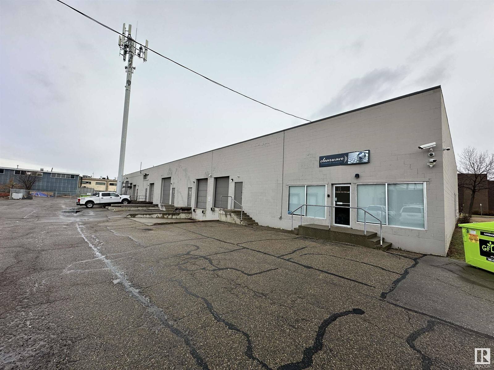 Edmonton, AB T5M1V5,11208 143 ST NW