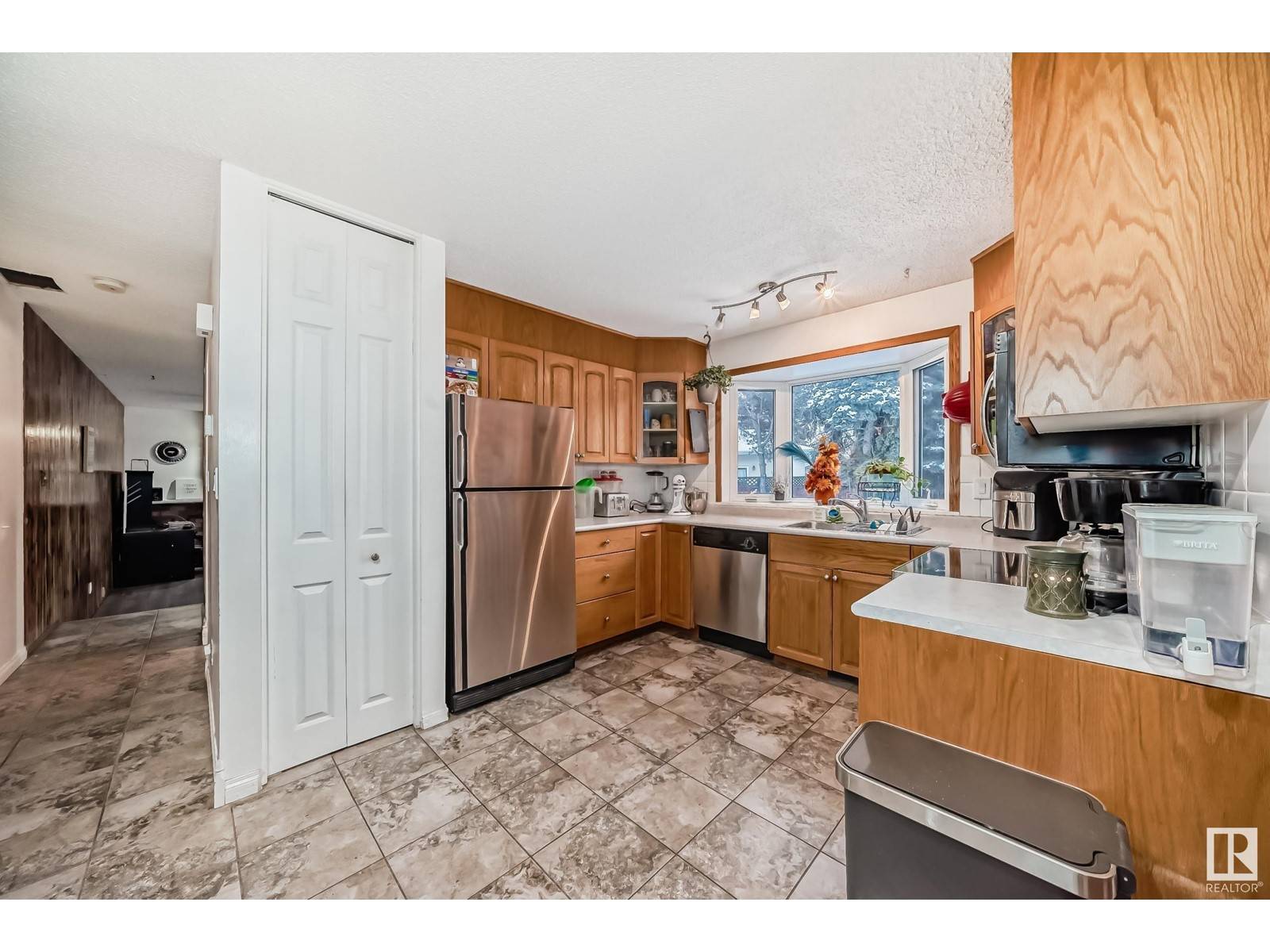 Edmonton, AB T5X1P6,15247 122 ST NW