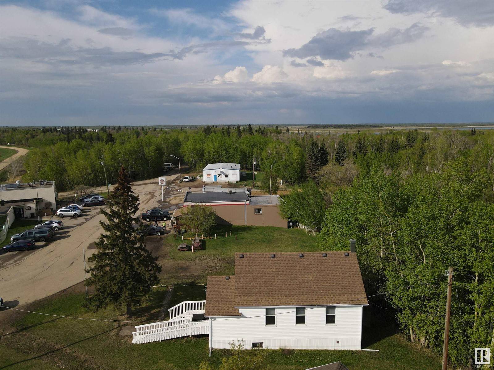 Rural Strathcona County, AB T8E1J1,#3 22106 SOUTH COOKING LAKE RD