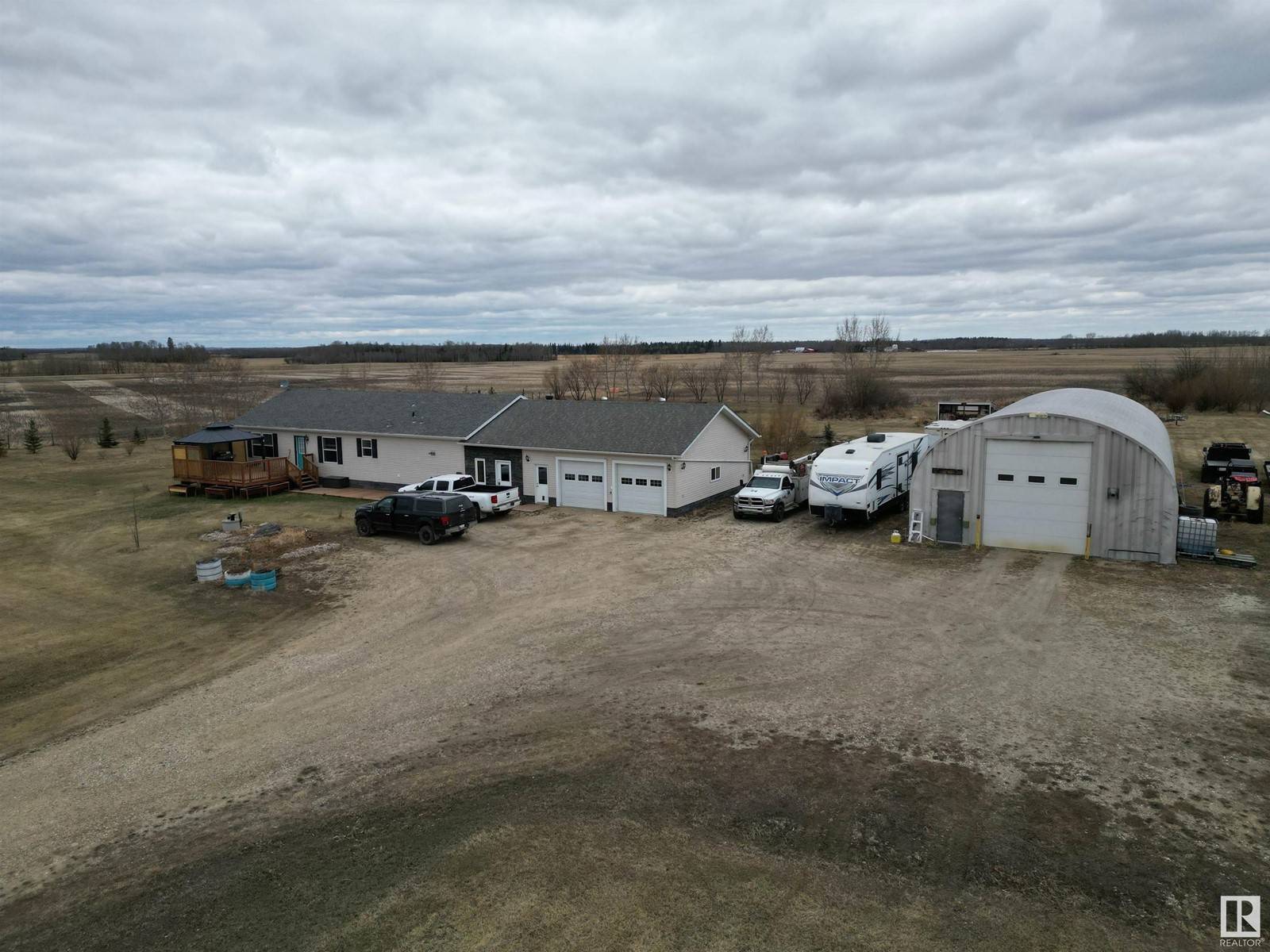 Rural Lac Ste. Anne County, AB T0E0J0,5228 TWP RD 564