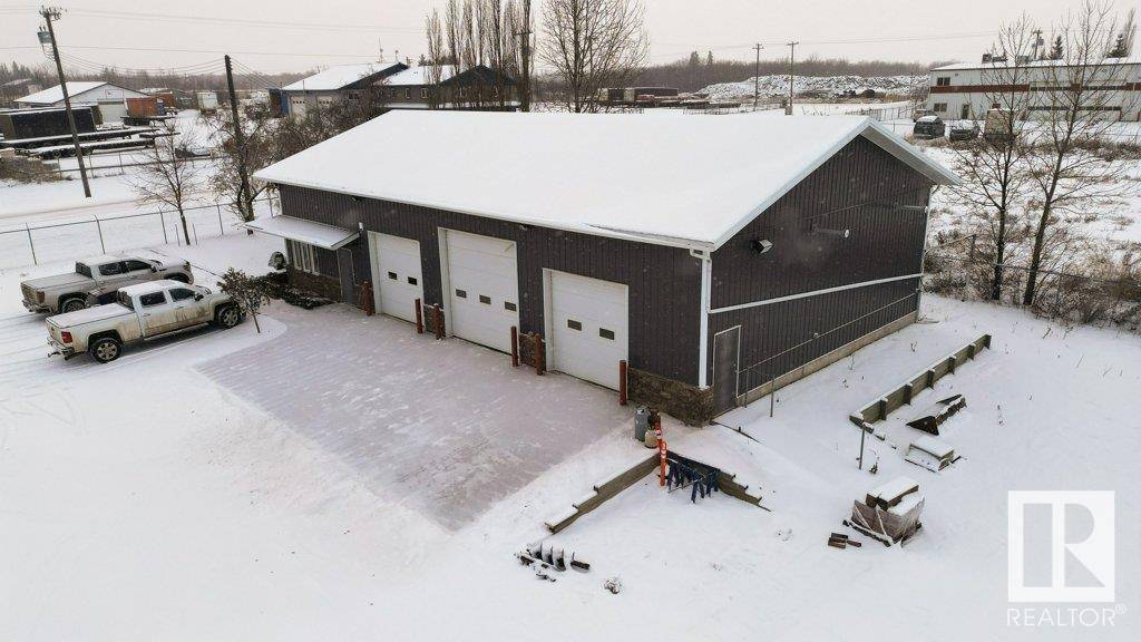 Edmonton, AB T5S0A7,22904 110 AV NW