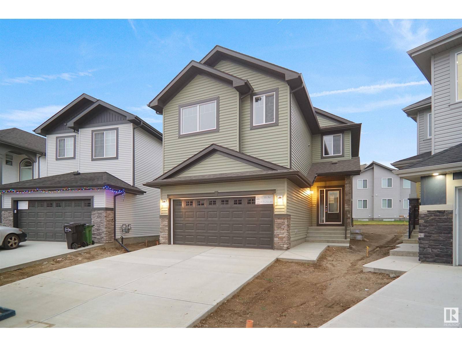 Edmonton, AB T5Y4E7,17407 7 ST NE