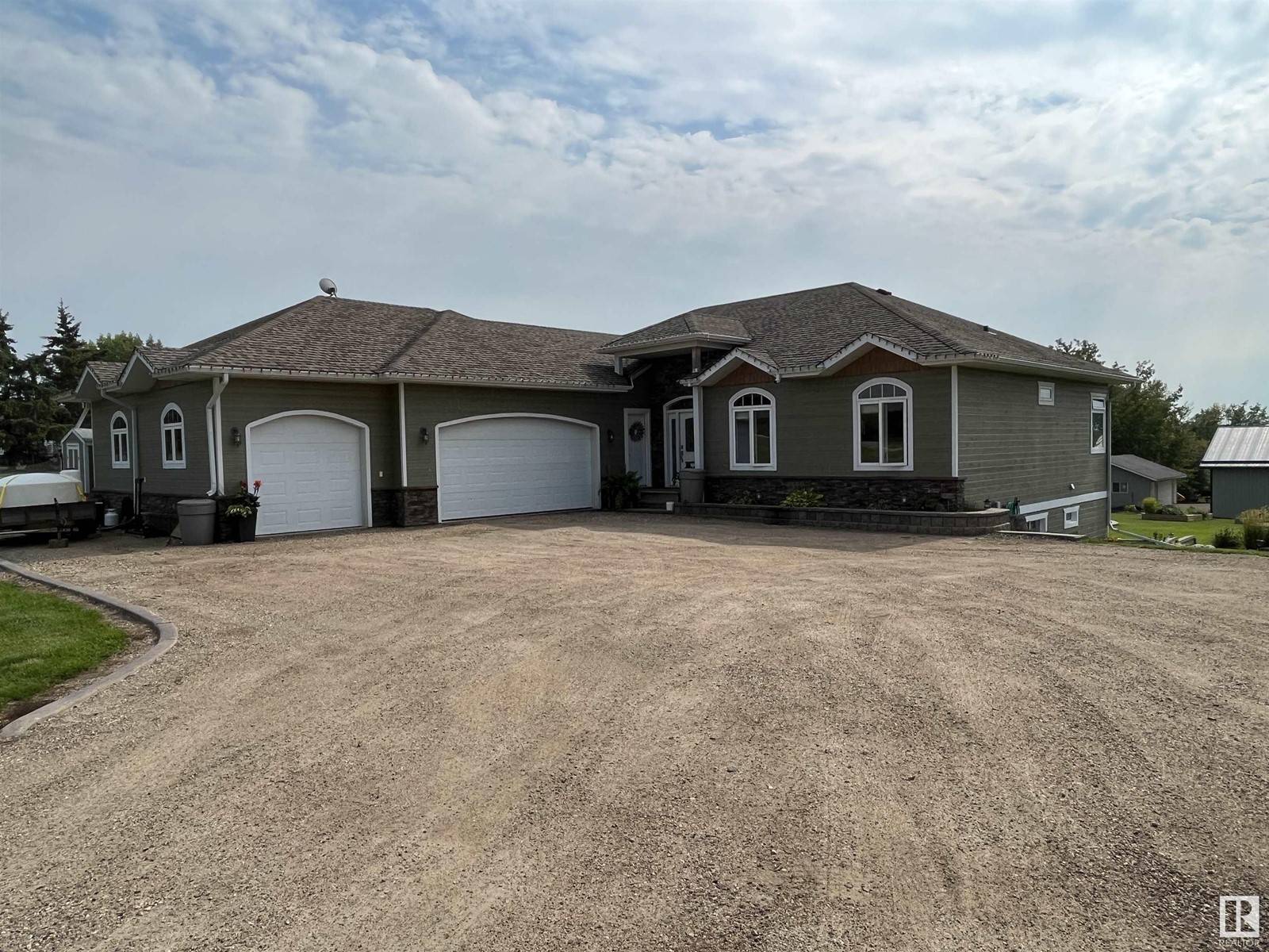 Rural Bonnyville, AB T9N2H3,61314 RR 463