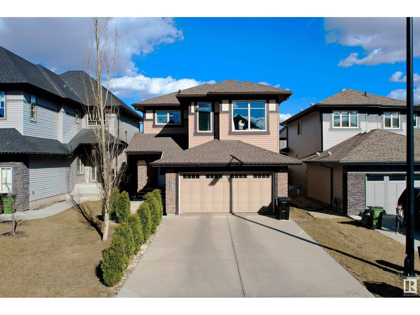 Edmonton, AB T6W2L8,3223 ALLAN WY SW