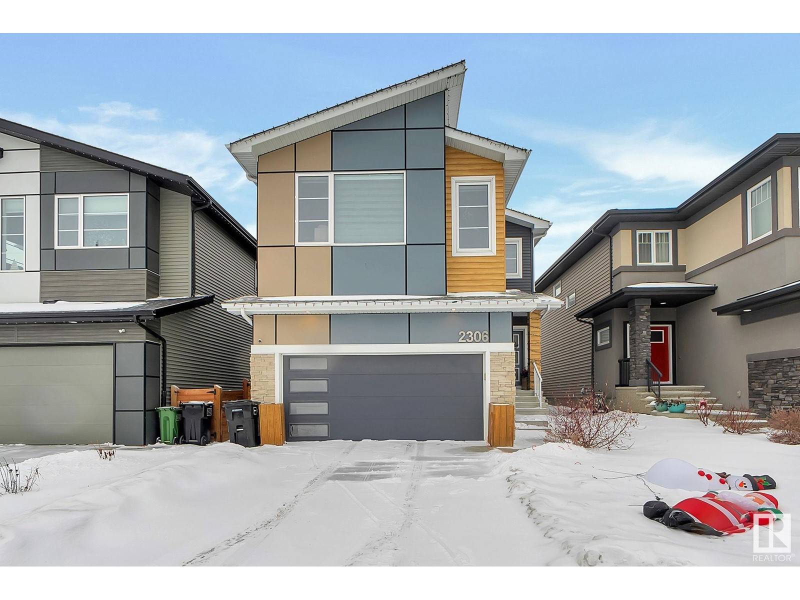 Edmonton, AB T6W3S3,2306 KELLY CI SW