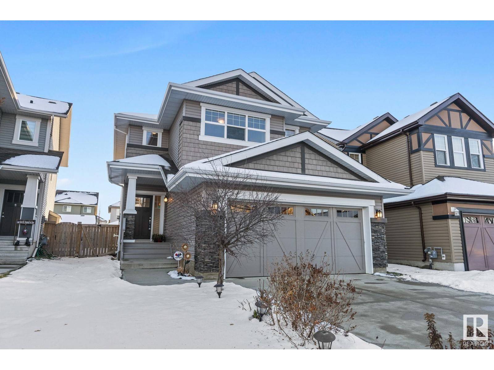 Edmonton, AB T6W2N4,3371 CUTLER CR SW