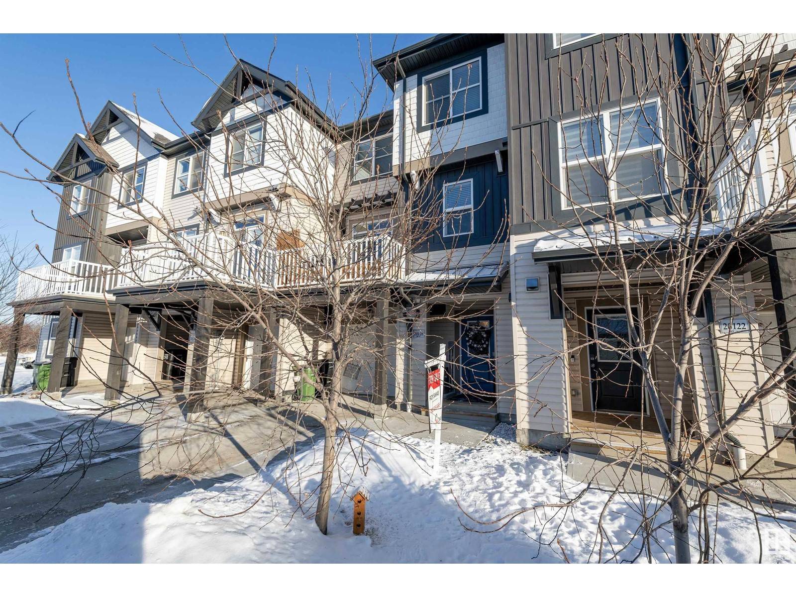 Edmonton, AB T6M0X9,20126 18A AV NW NW