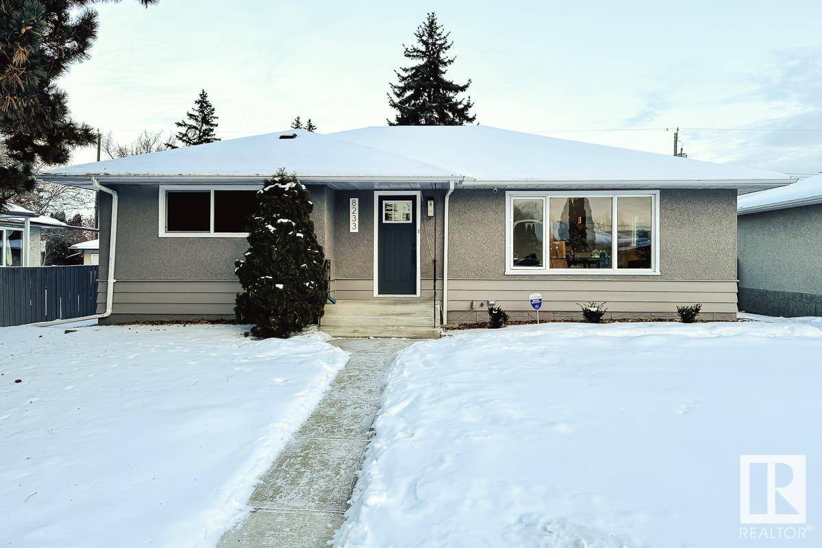 Edmonton, AB T5R1S5,8233 154 ST NW