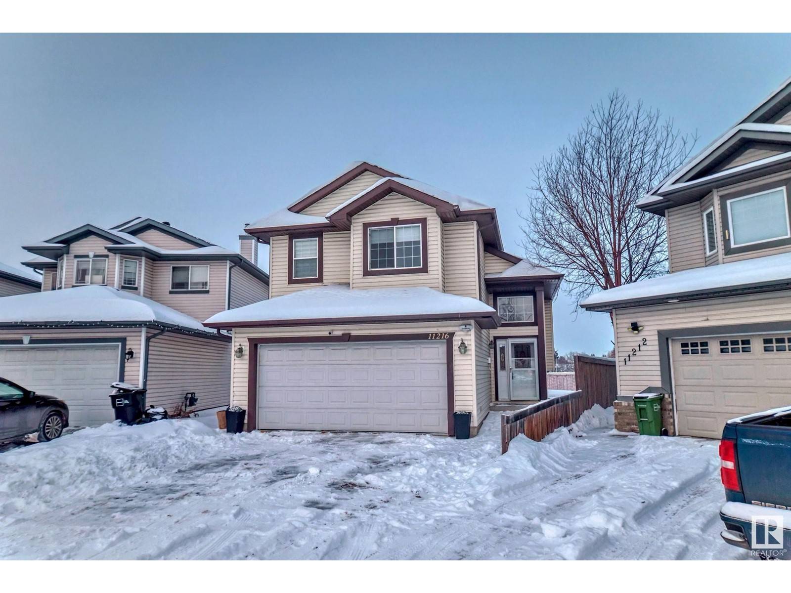 Edmonton, AB T5X6J6,11216 167B AV NW