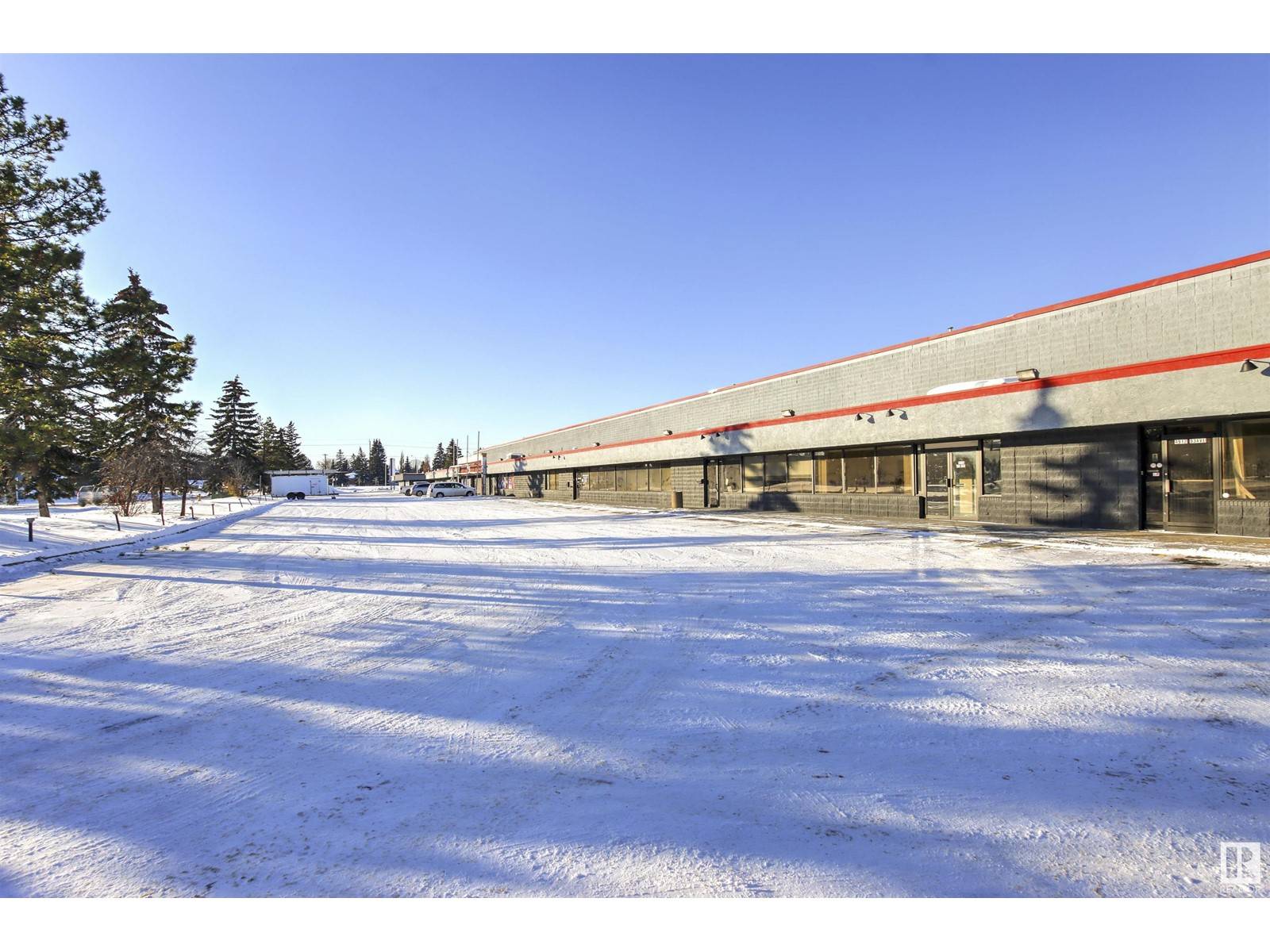 Edmonton, AB T6B2L7,4948 93 AV NW NW