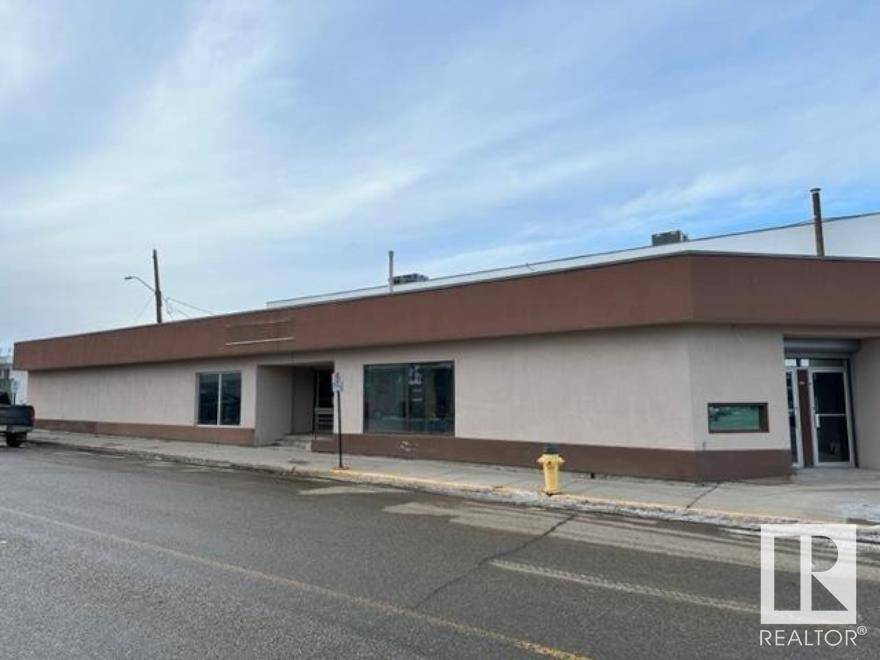 Drayton Valley, AB T7A1R1,West 5104 51 ST