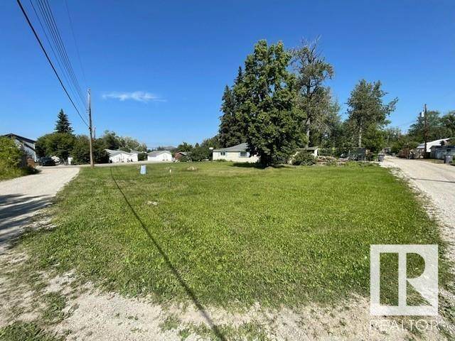 Rural Lac Ste. Anne County, AB T0E0A0,4623 50 Ave