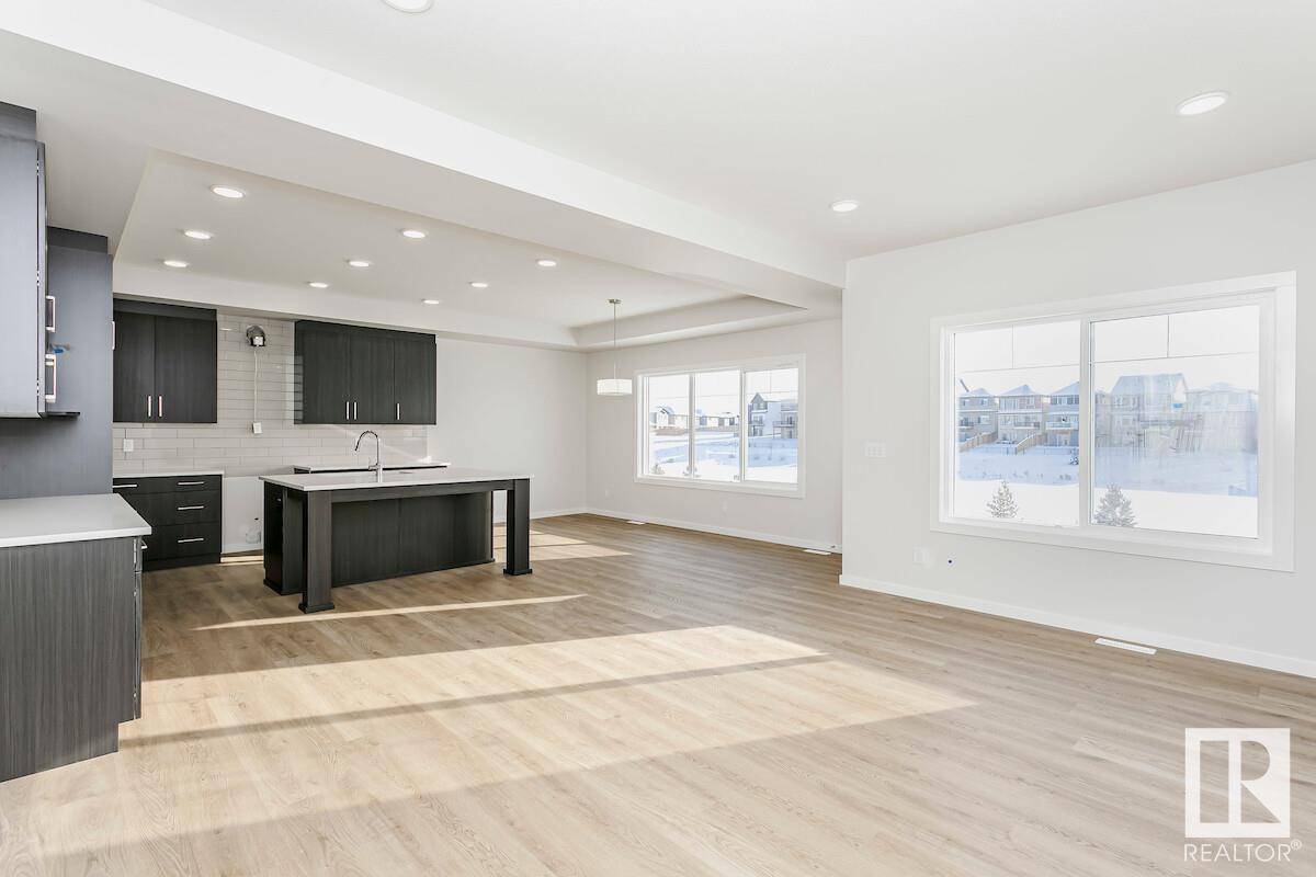 Edmonton, AB T5S0S7,680 KINGLET BV NW