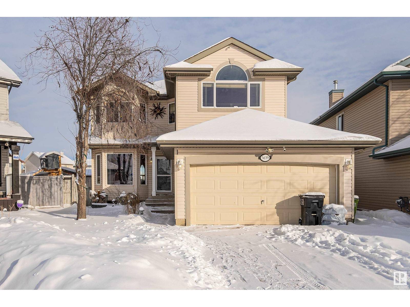 Edmonton, AB T6M2Z5,5639 204 ST NW