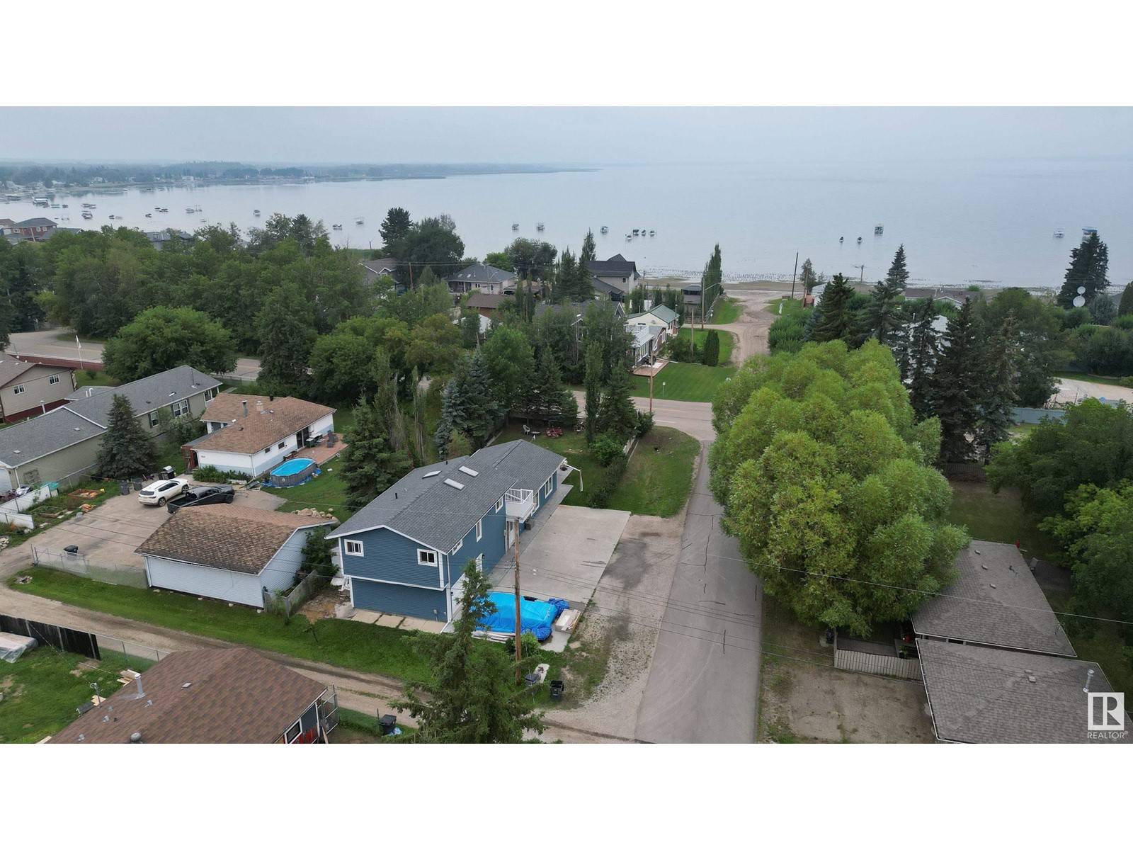 Rural Lac Ste. Anne County, AB T0E0A0,5503 50 AV