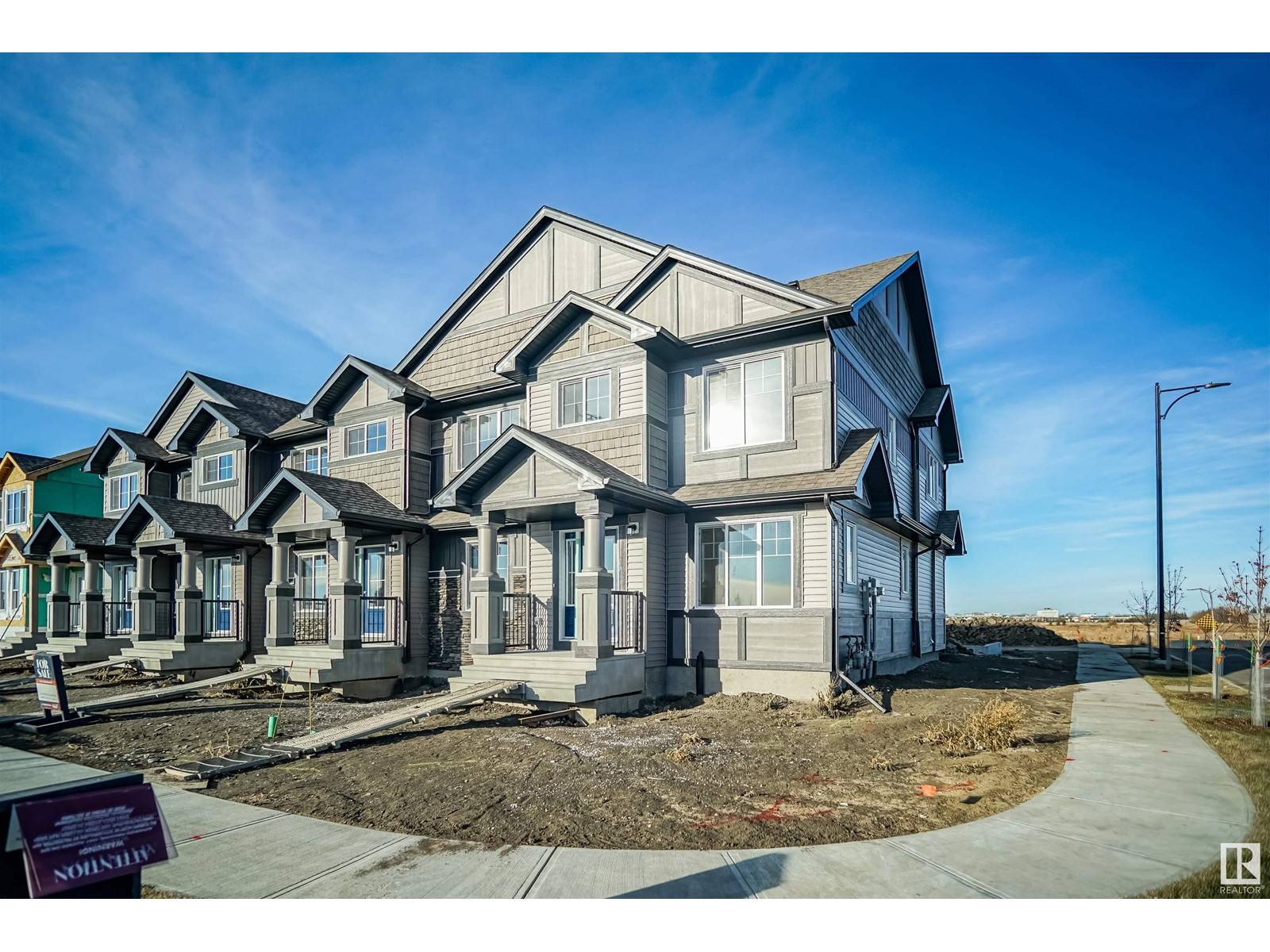 Sherwood Park, AB T8H2Y3,184 Savoy CR