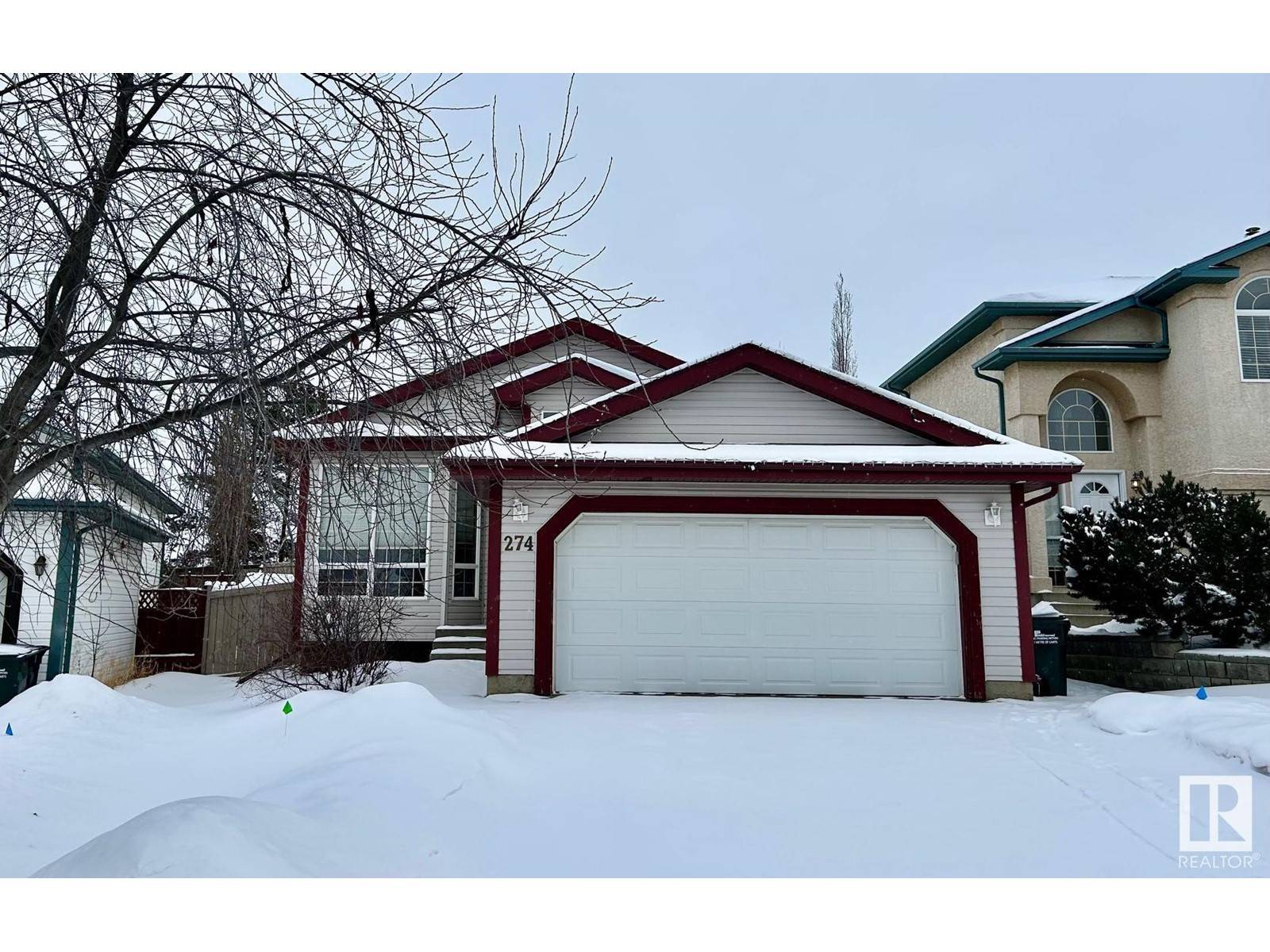 Sherwood Park, AB T8H1Z2,274 Lilac TC