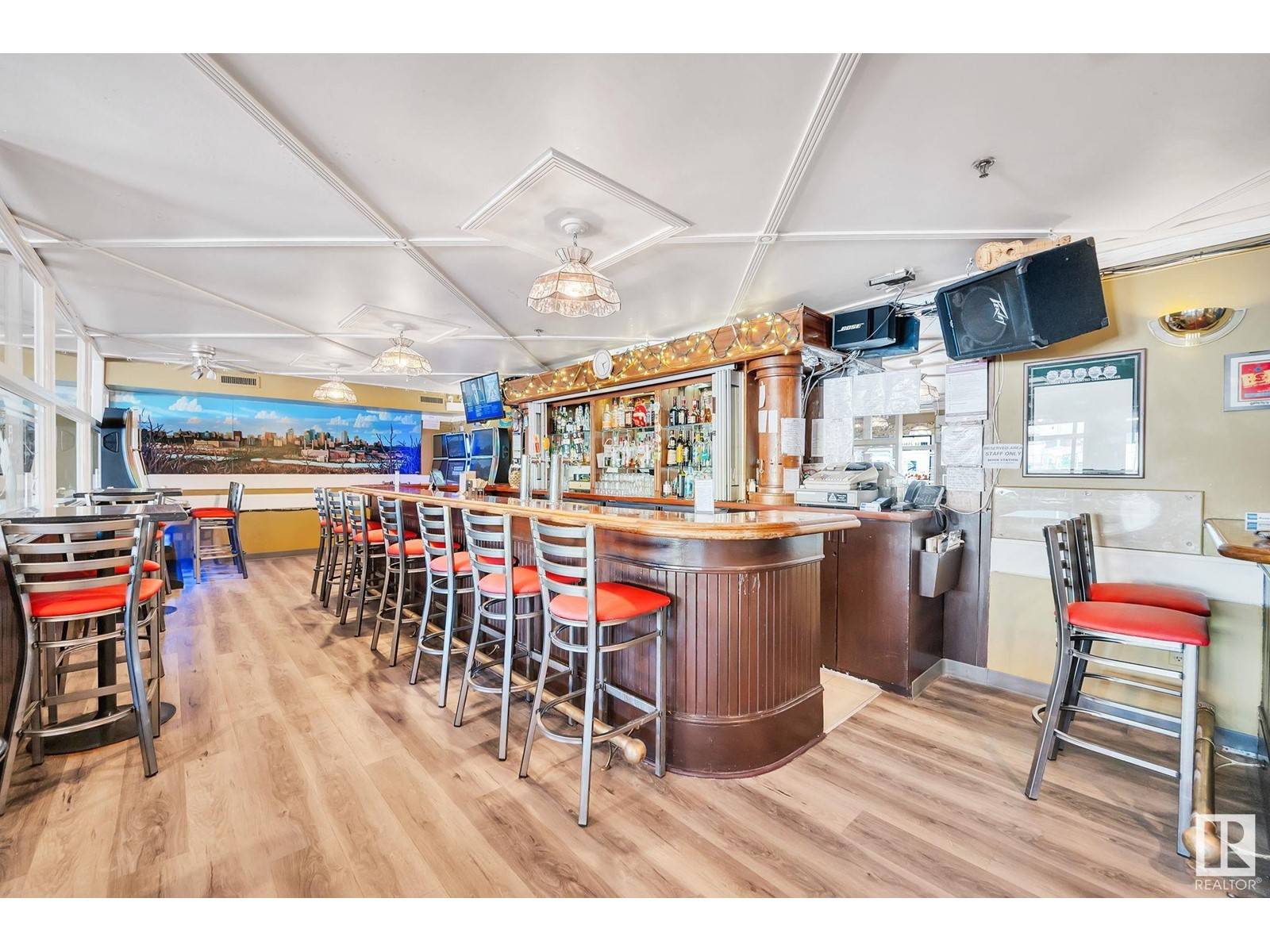 Edmonton, AB T6E1V1,10475 80 Ave NW NW