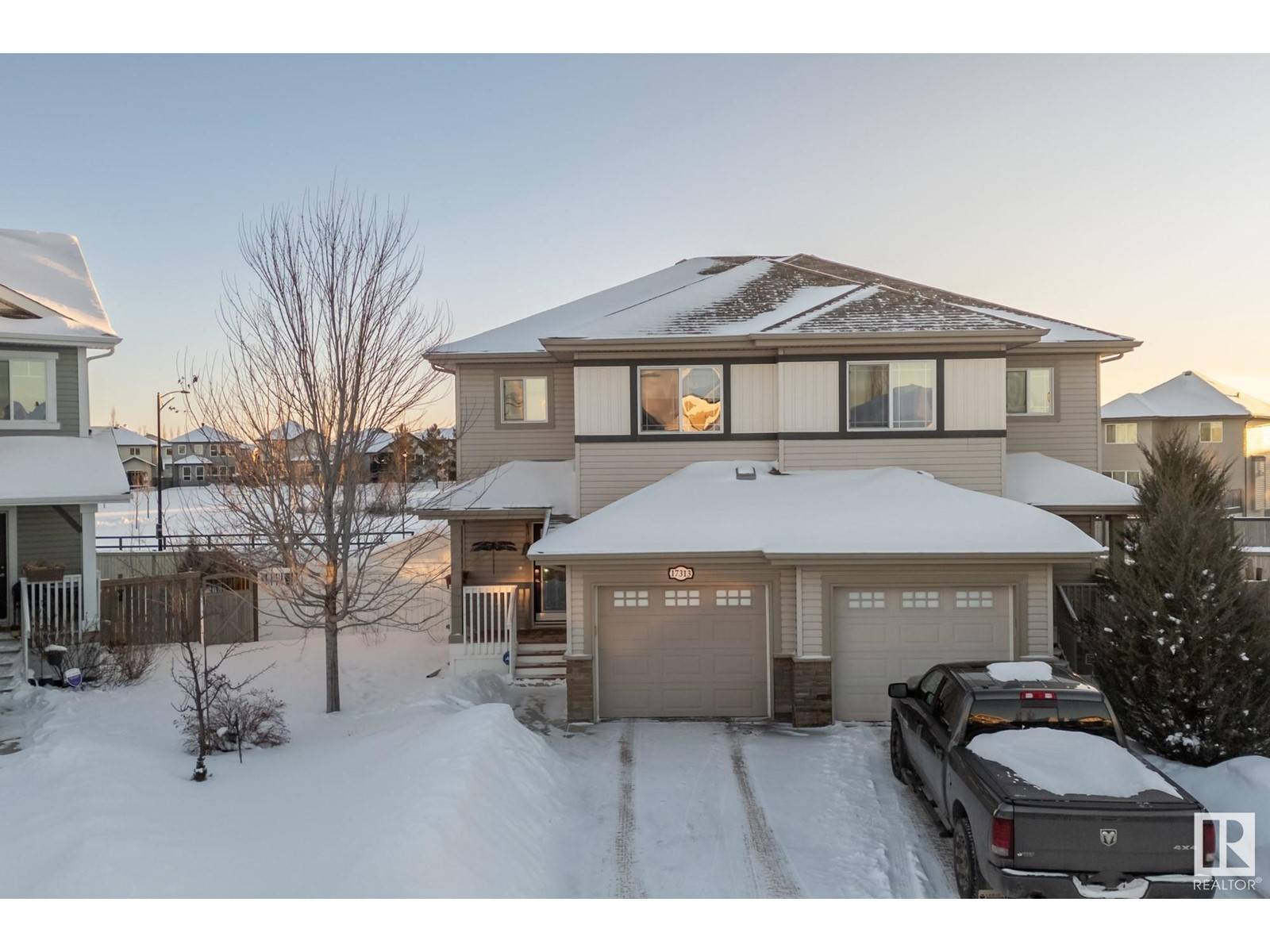 Edmonton, AB T6W2A8,17313 6A AV SW