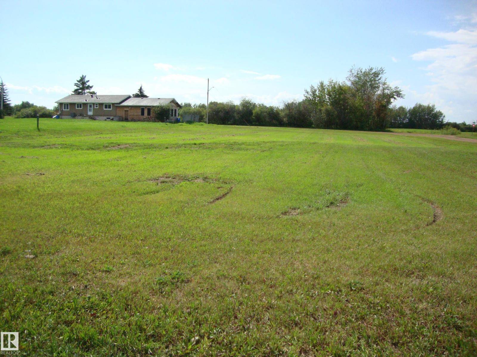 Thorhild, AB T0A3J0,618 5th ave