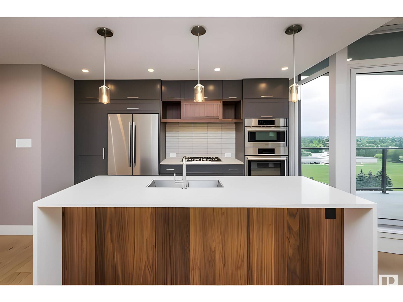 Edmonton, AB T5N1L5,#903 14105 WEST BLOCK DR NW