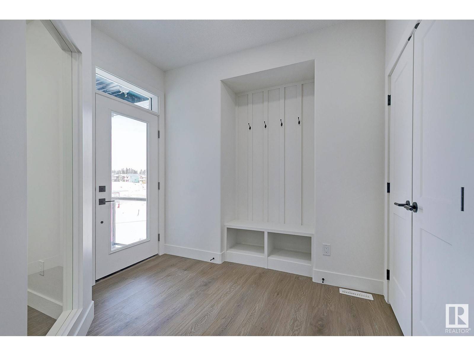 Edmonton, AB T6W4L5,6634 CRAWFORD LANDING LD SW