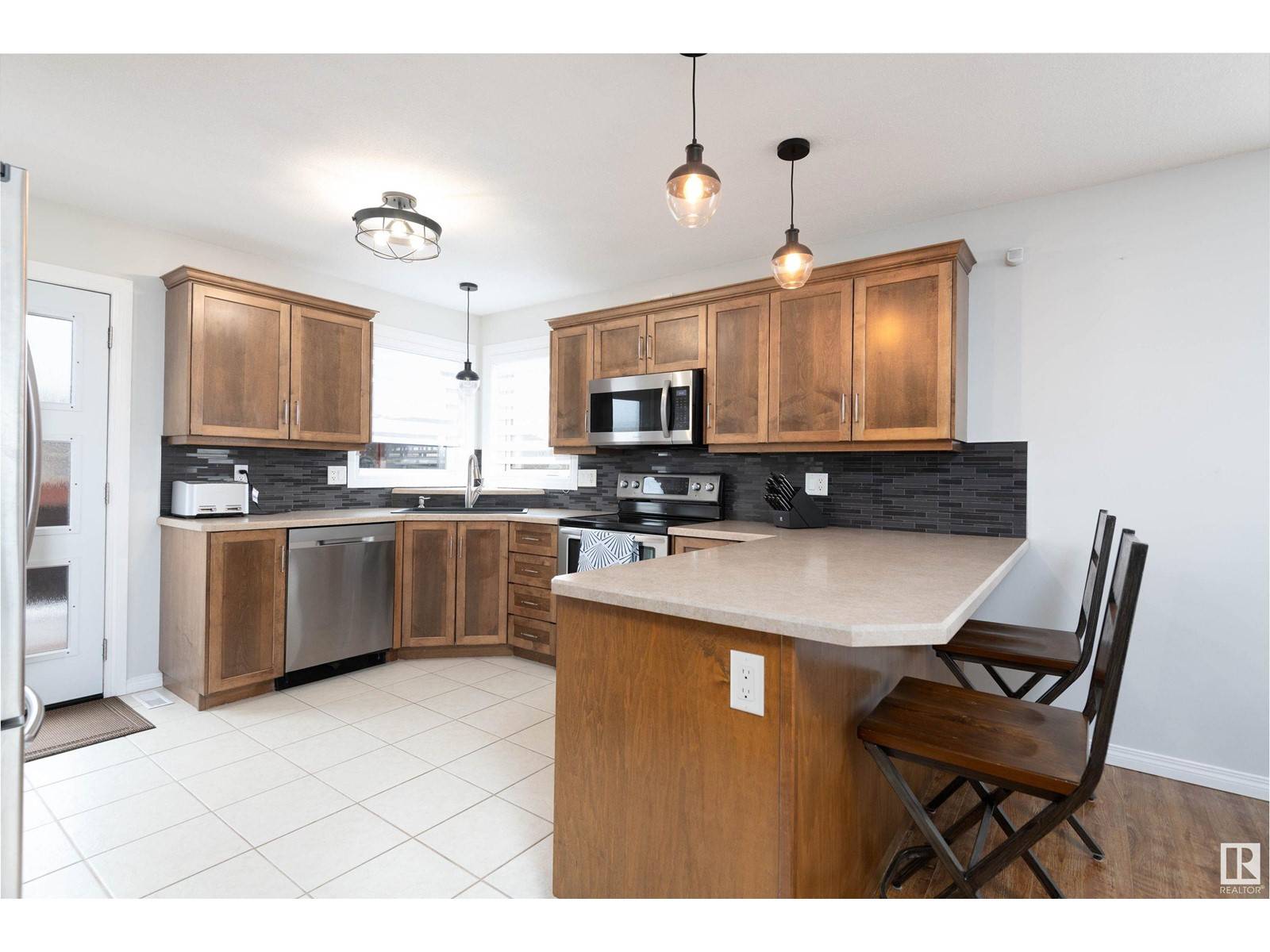 Cold Lake, AB T9M2E5,4706 64 Ave