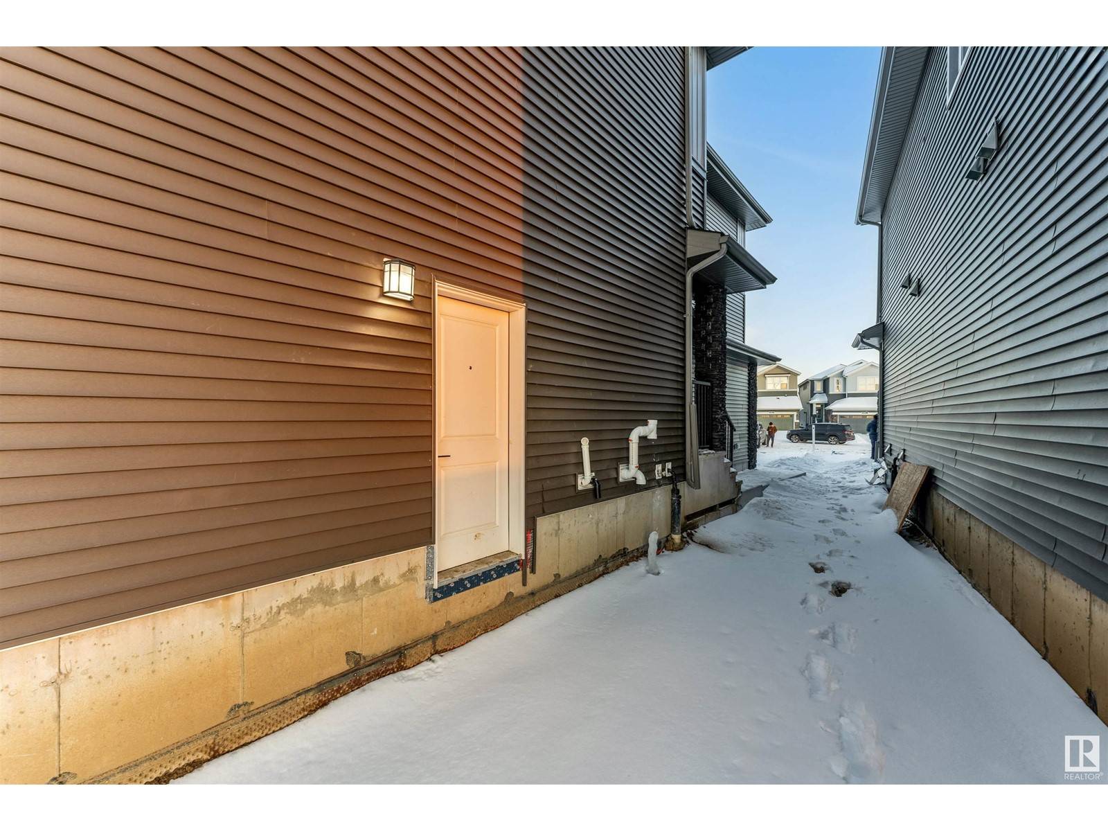 Edmonton, AB T5T4A3,8414 228A ST NW