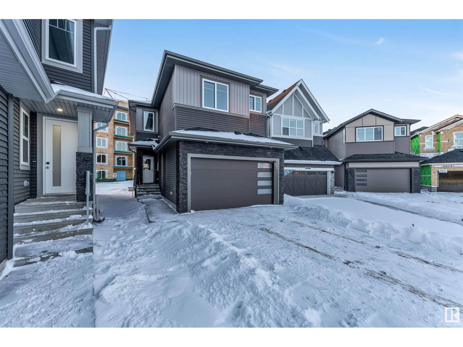 Edmonton, AB T5T4A3,8414 228A ST NW