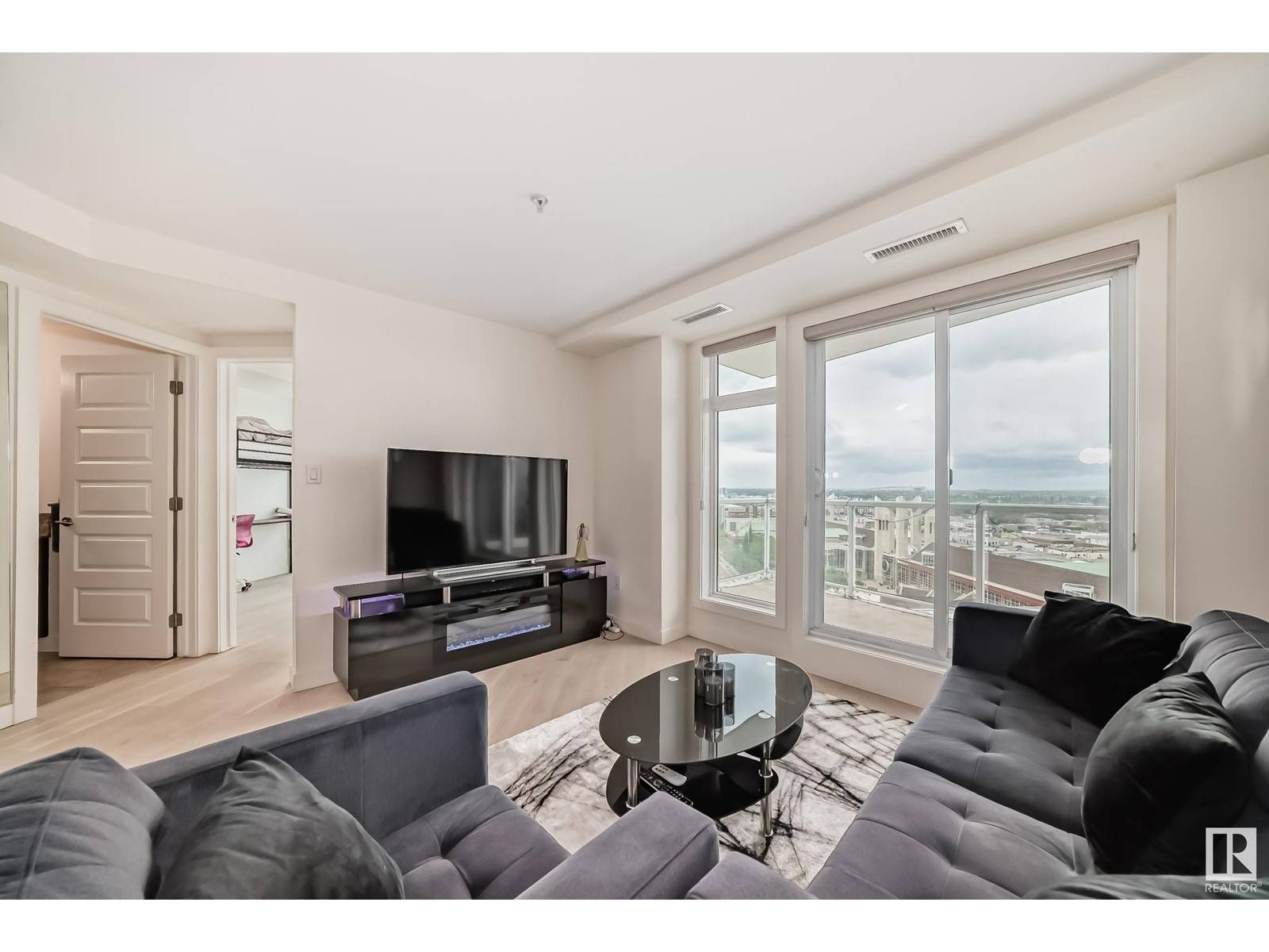 Edmonton, AB T5J0C2,#1507 10388 105 ST NW