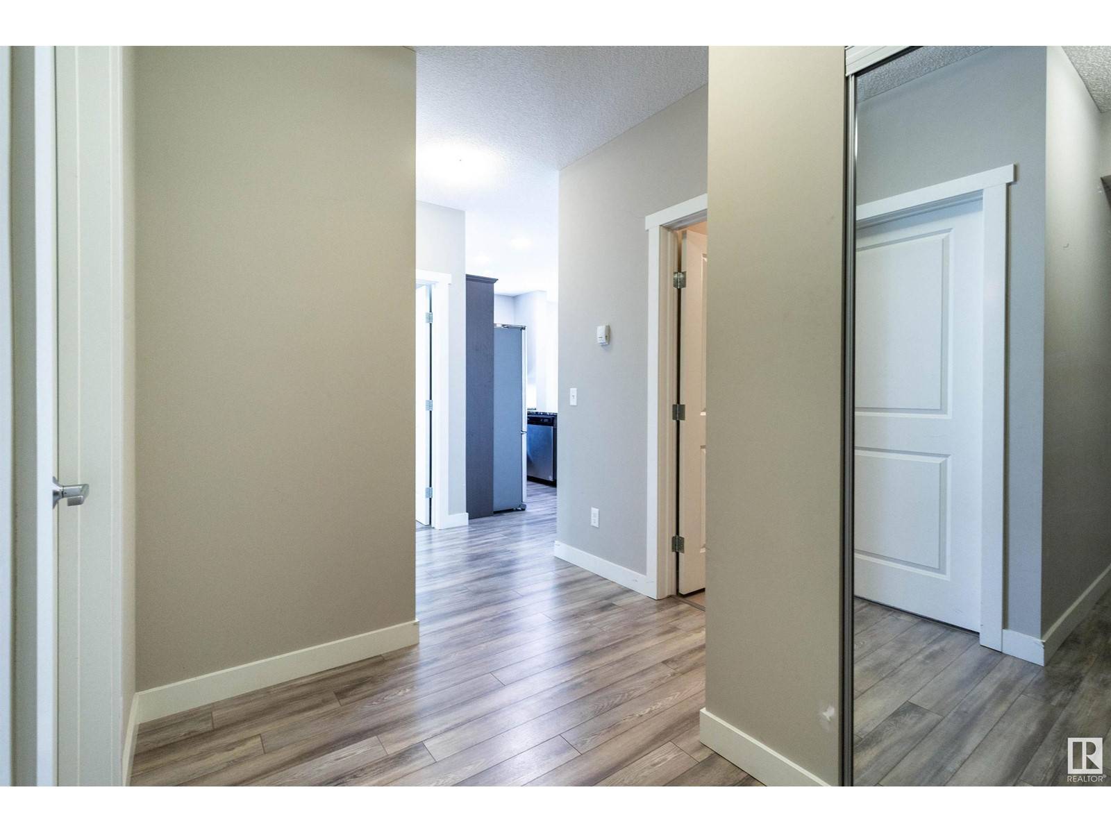 Edmonton, AB T6V0M3,#202 12804 140 AV NW