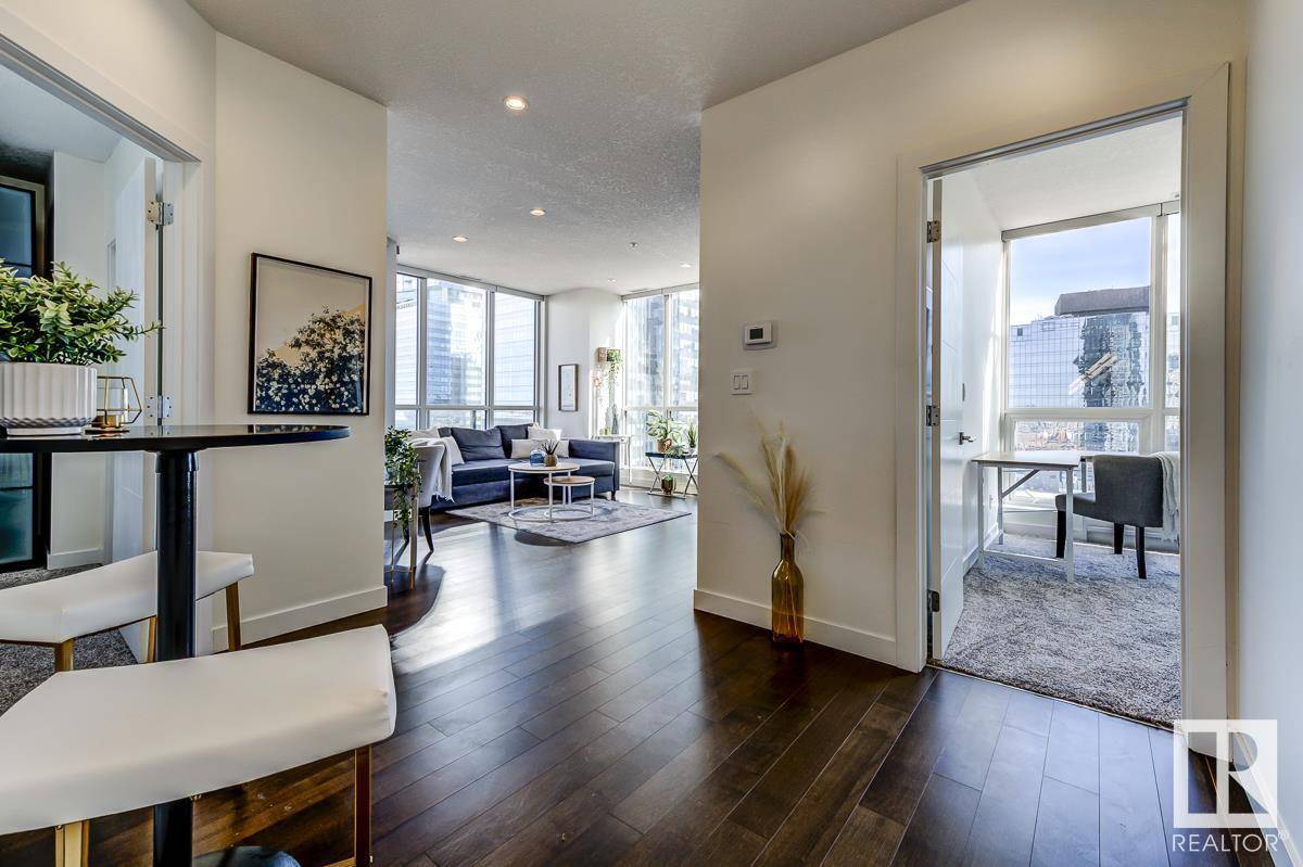 Edmonton, AB T5J0G6,#1403 10238 103 ST NW
