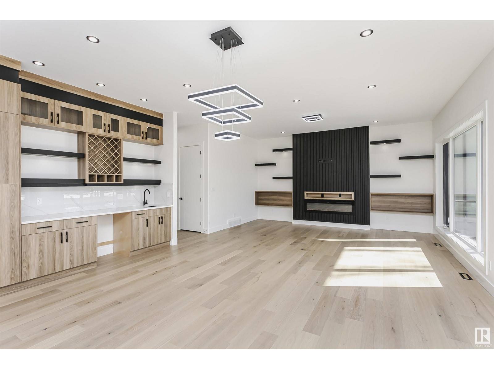 Edmonton, AB T6W4A7,4690 Chegwin Wynd SW SW