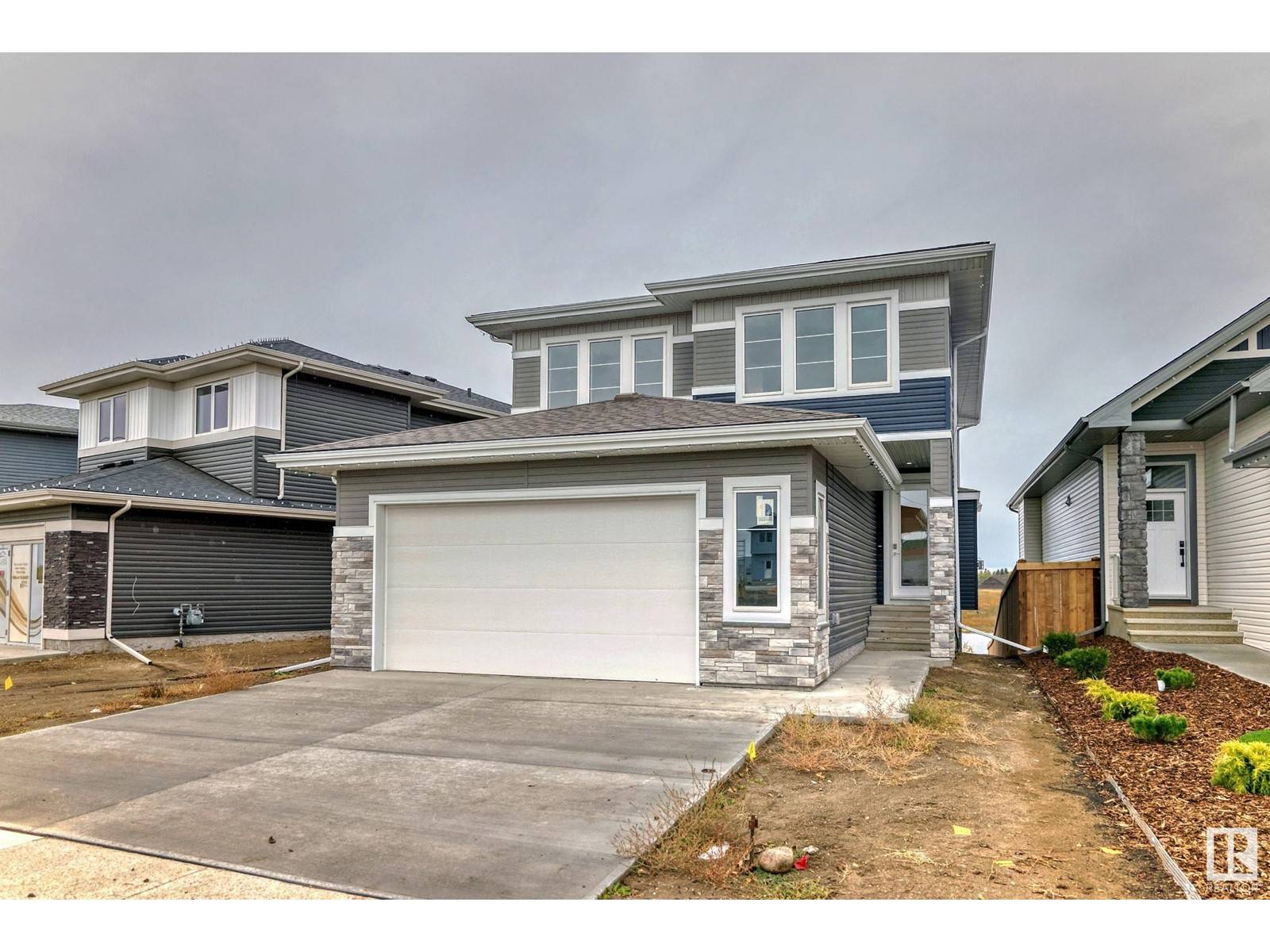 Morinville, AB T8R2R4,10226 92A AV