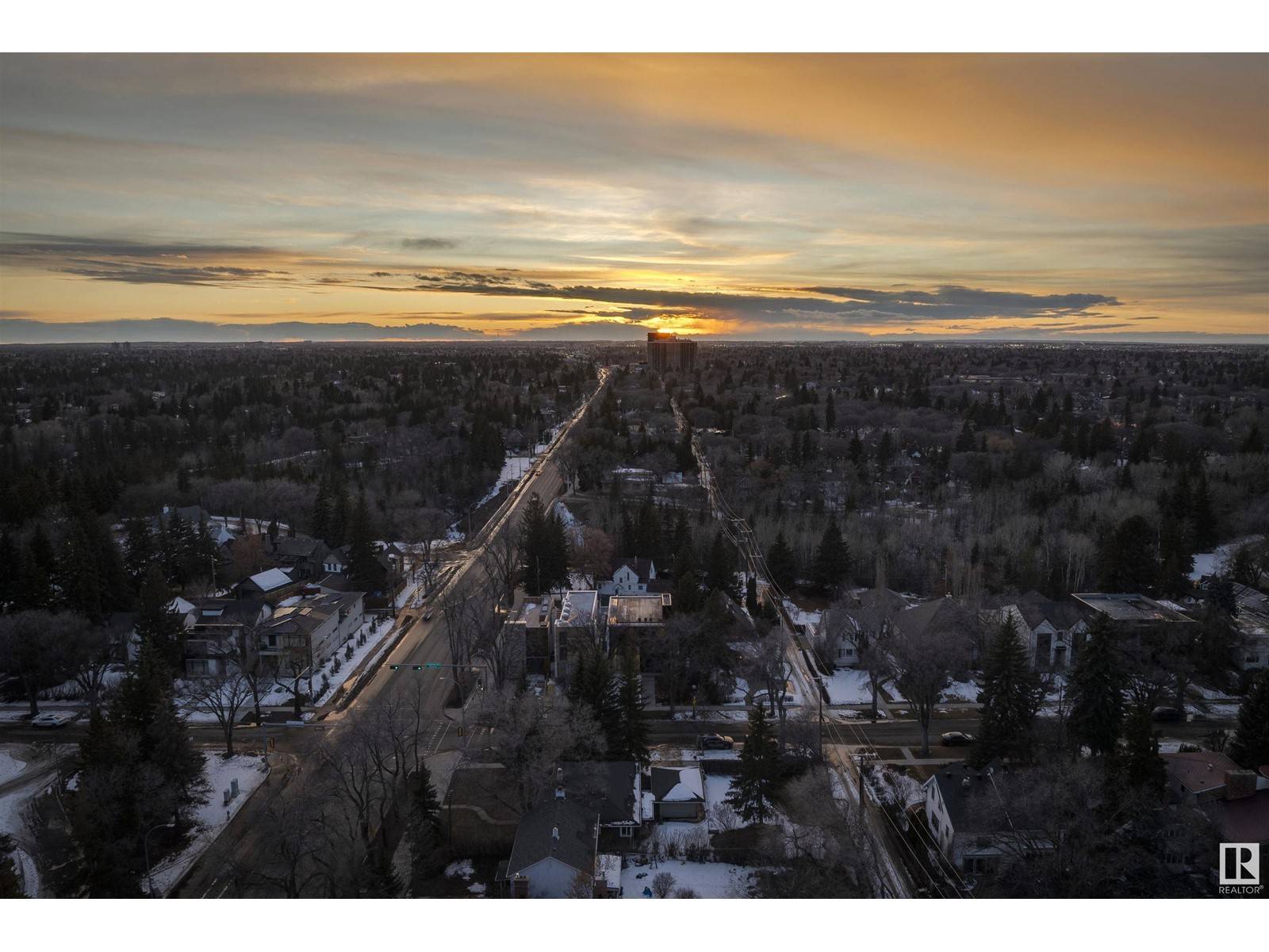 Edmonton, AB T5N1X5,10210 130 ST NW