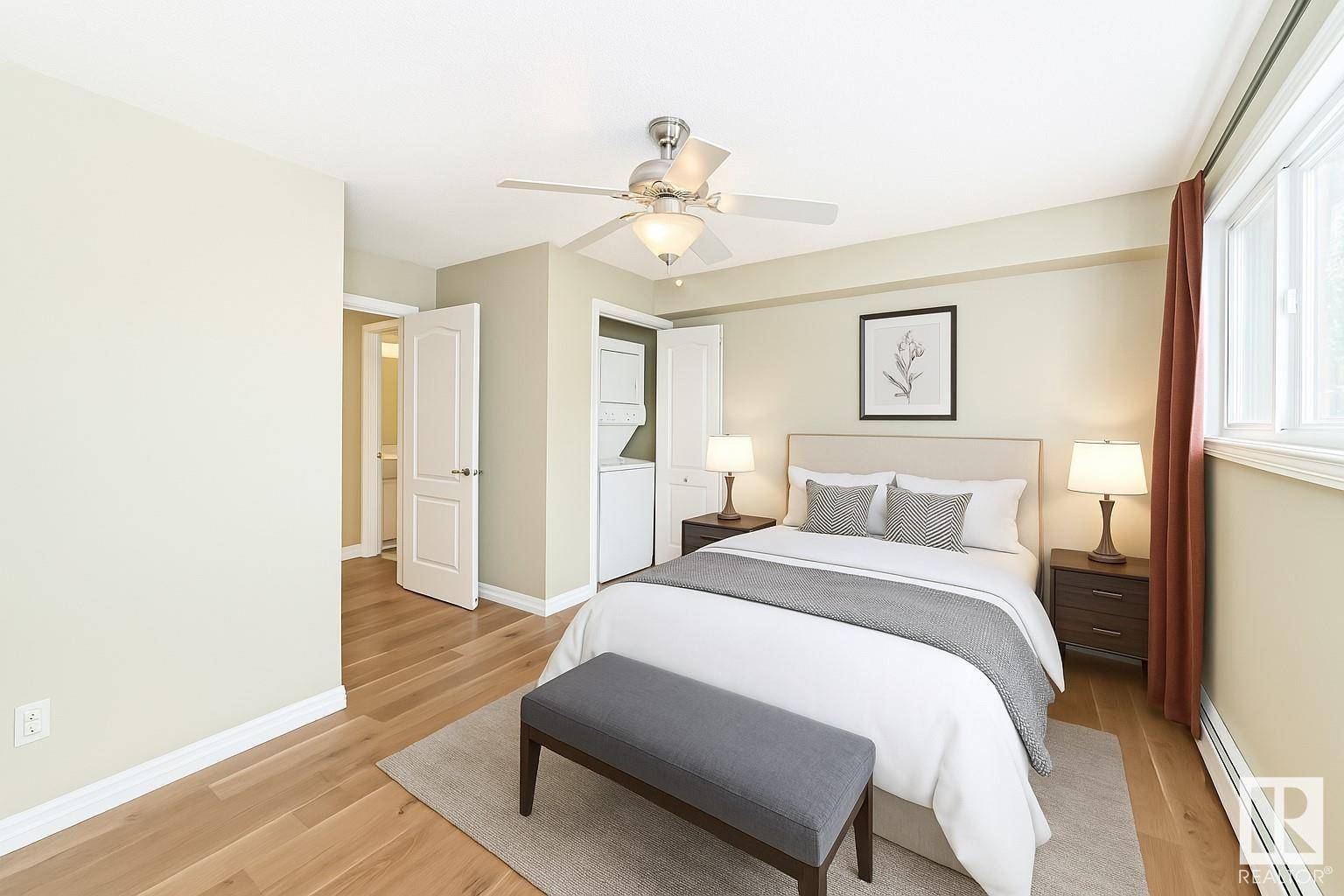 Edmonton, AB T6E2E1,#105 10547 83 AV NW