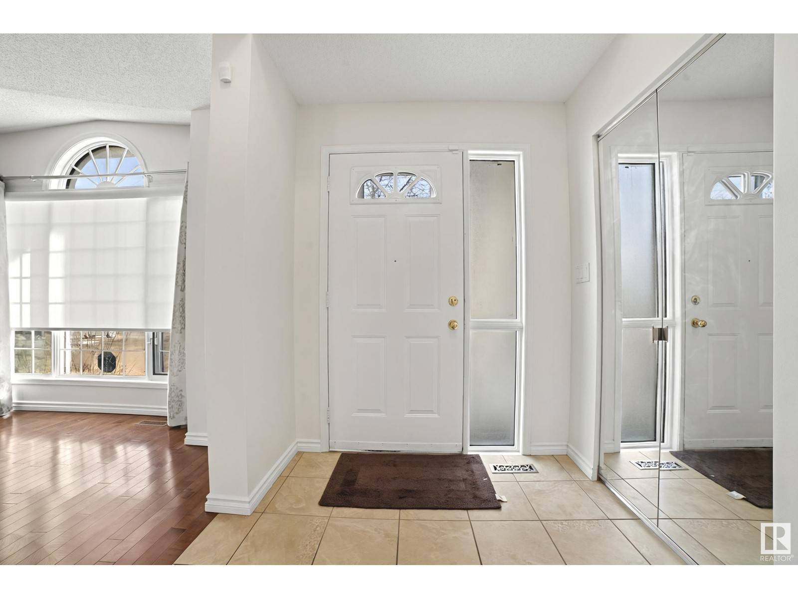 Edmonton, AB T6R1Z6,272 BULYEA RD NW