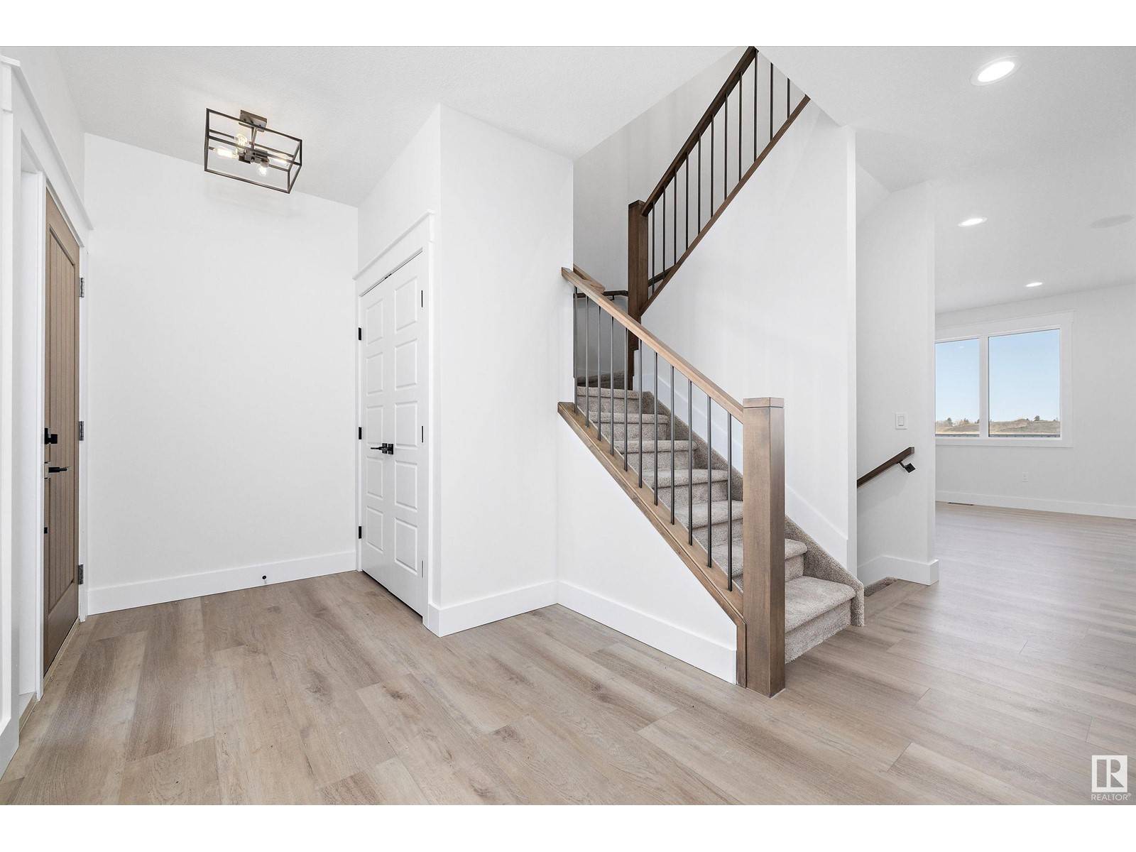 Morinville, AB T8R1P7,10232 92A AV