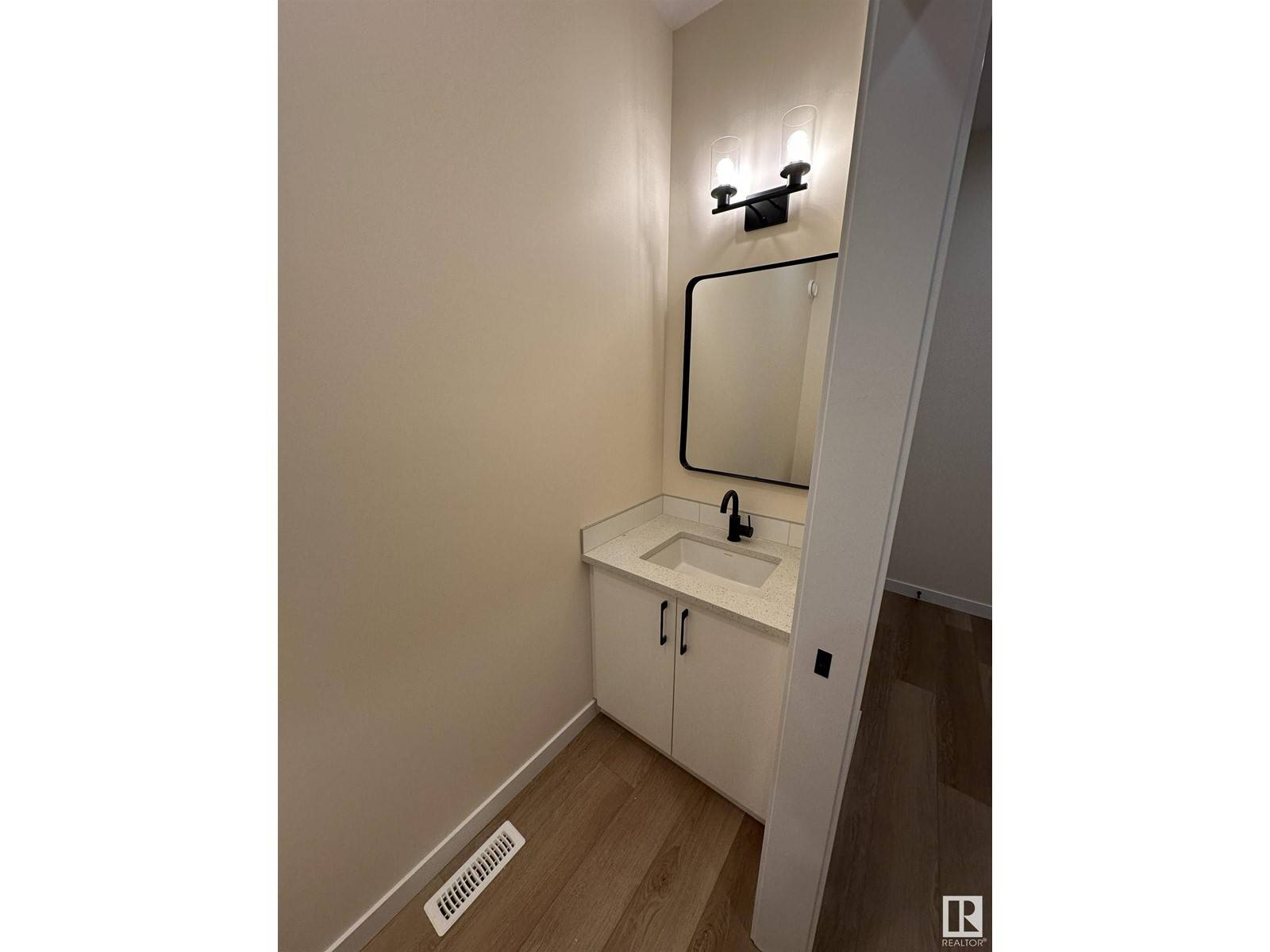 Spruce Grove, AB T7X4C4,#24 11 DALTON LI