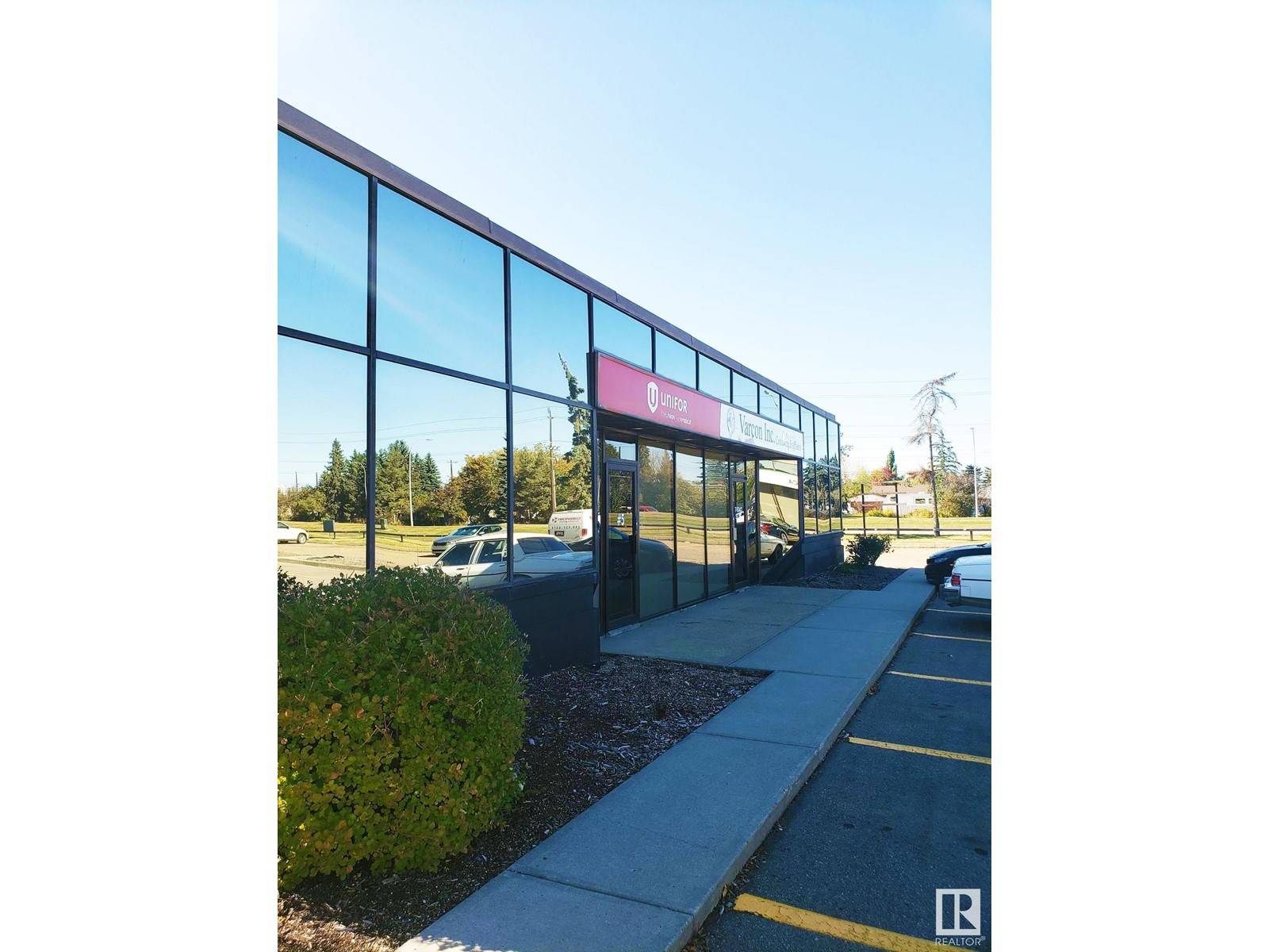 Edmonton, AB T6B2L5,#1 9363 50 ST NW