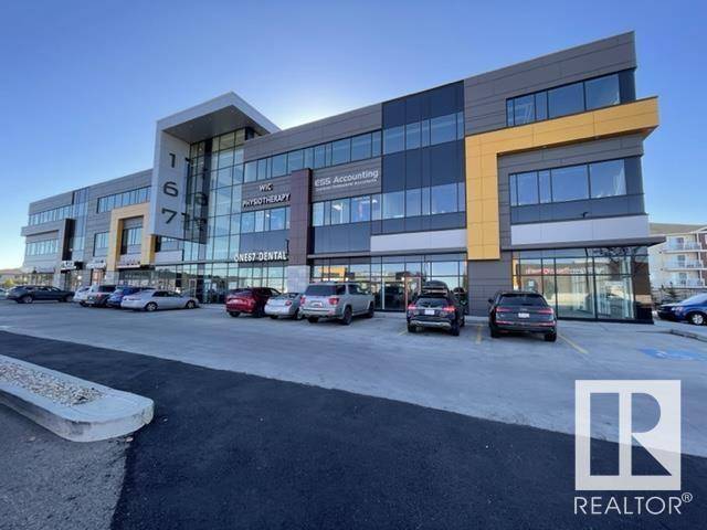 Edmonton, AB T5Y3Y2,4367 167 AV NW
