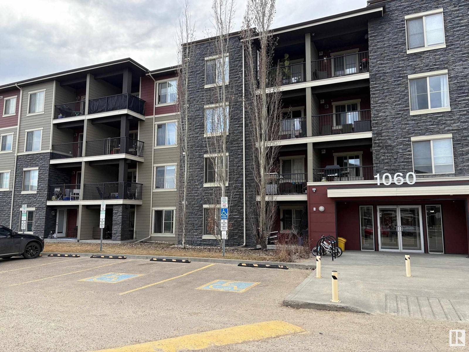 Edmonton, AB T5Y0W9,#105 1060 McConachie BV NW NW